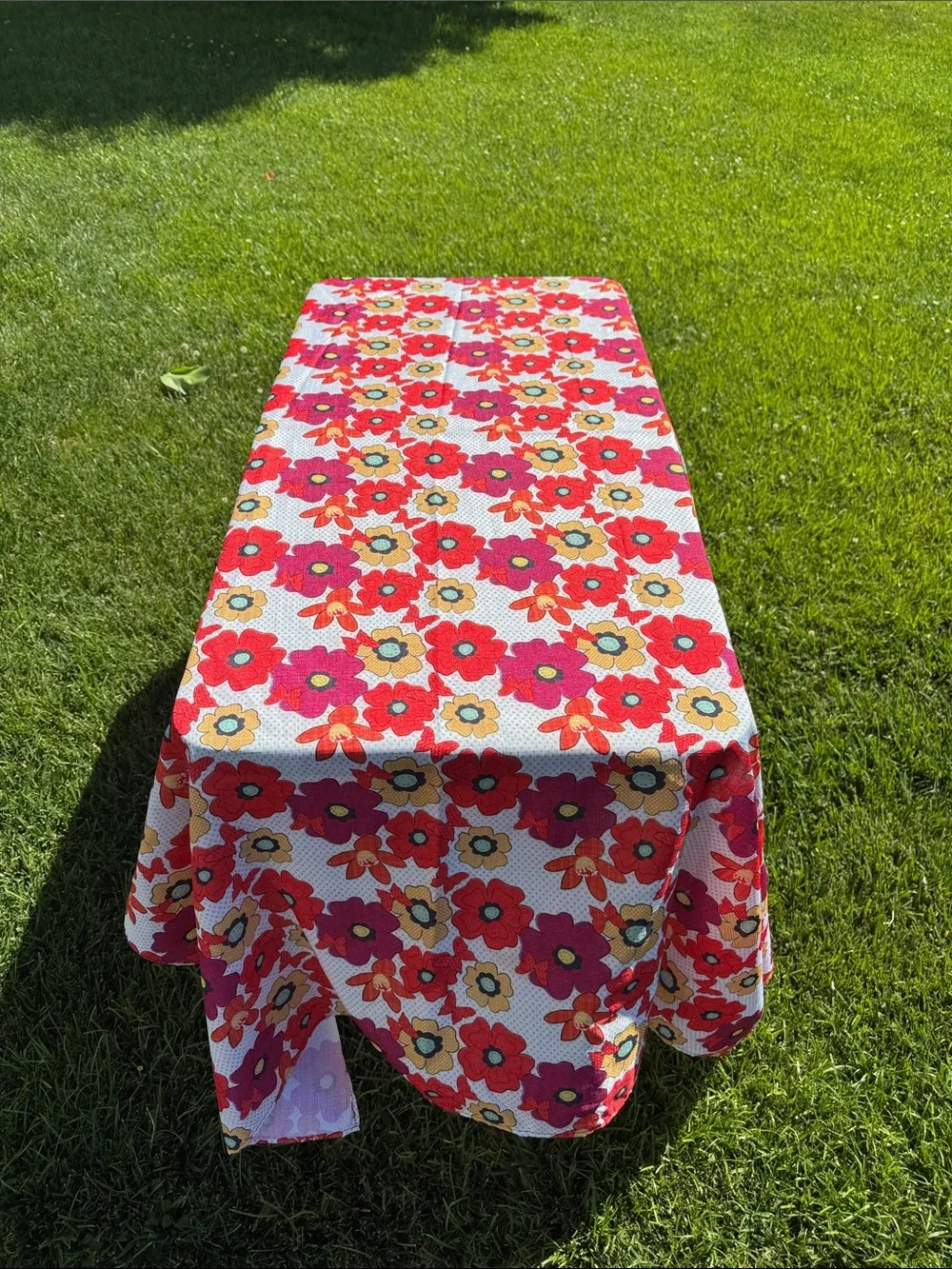 VINTAGE RETRO Floral Tablecloth Essential Home 52x72 Rectangular
